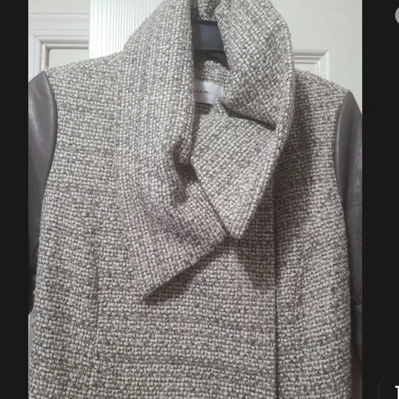 T Tahari Women's Alba Belted Tweed Jacket Faux Leather Sleeves XS - Picture 4 of 4